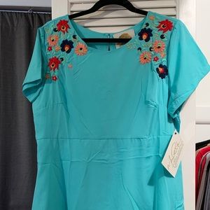 Short sleeve teal Missy Robertson shirt